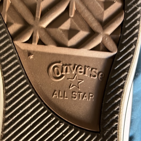 Converse - Picture 8 of 8